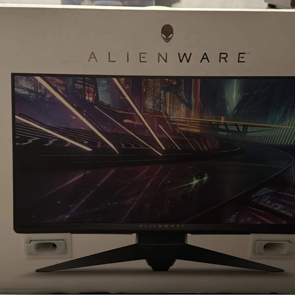Alienware Monitor - Picture 2 of 6
